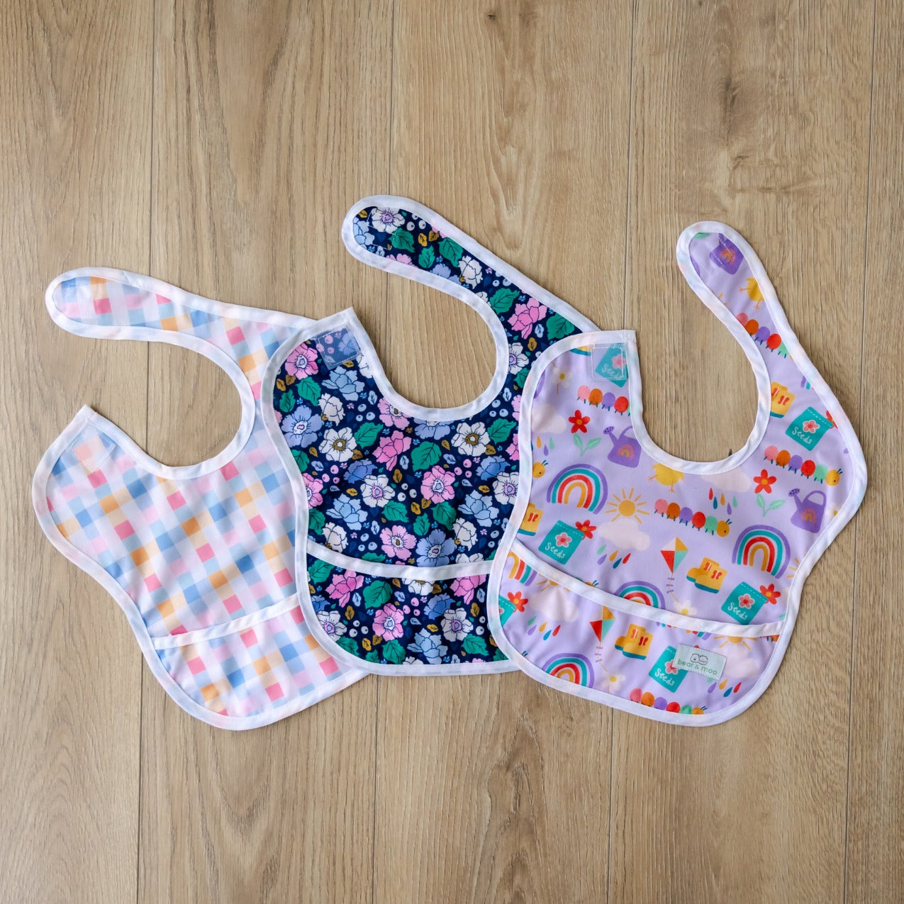 Bear & Moo Classic Bib | Retro Vintage Blooms