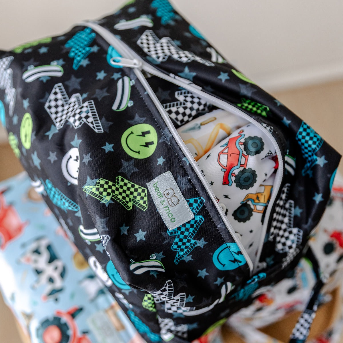 Bear & Moo Reusable Nappy Pod in Too Cool