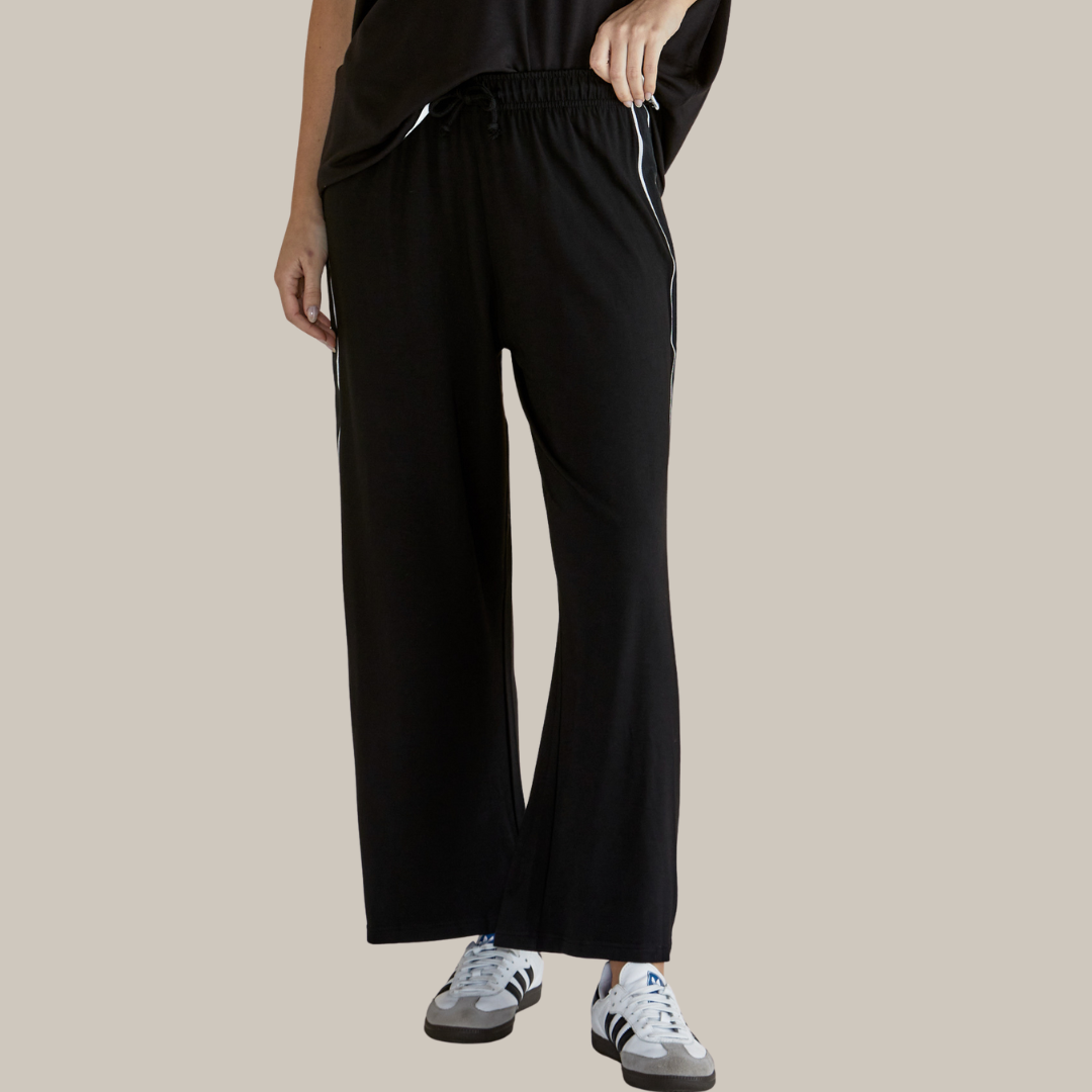 Betty Basics Evelyn Wide Leg Jogger | Black available at Bear & Moo