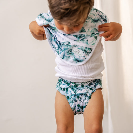 Moody Mountains Cloth Nappy | Large